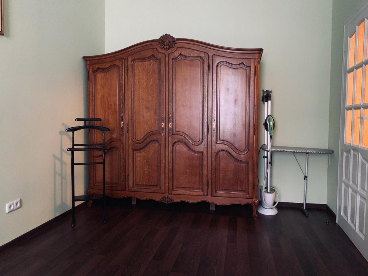 Modern Chaikovskogo Apartment Lviv Kültér fotó
