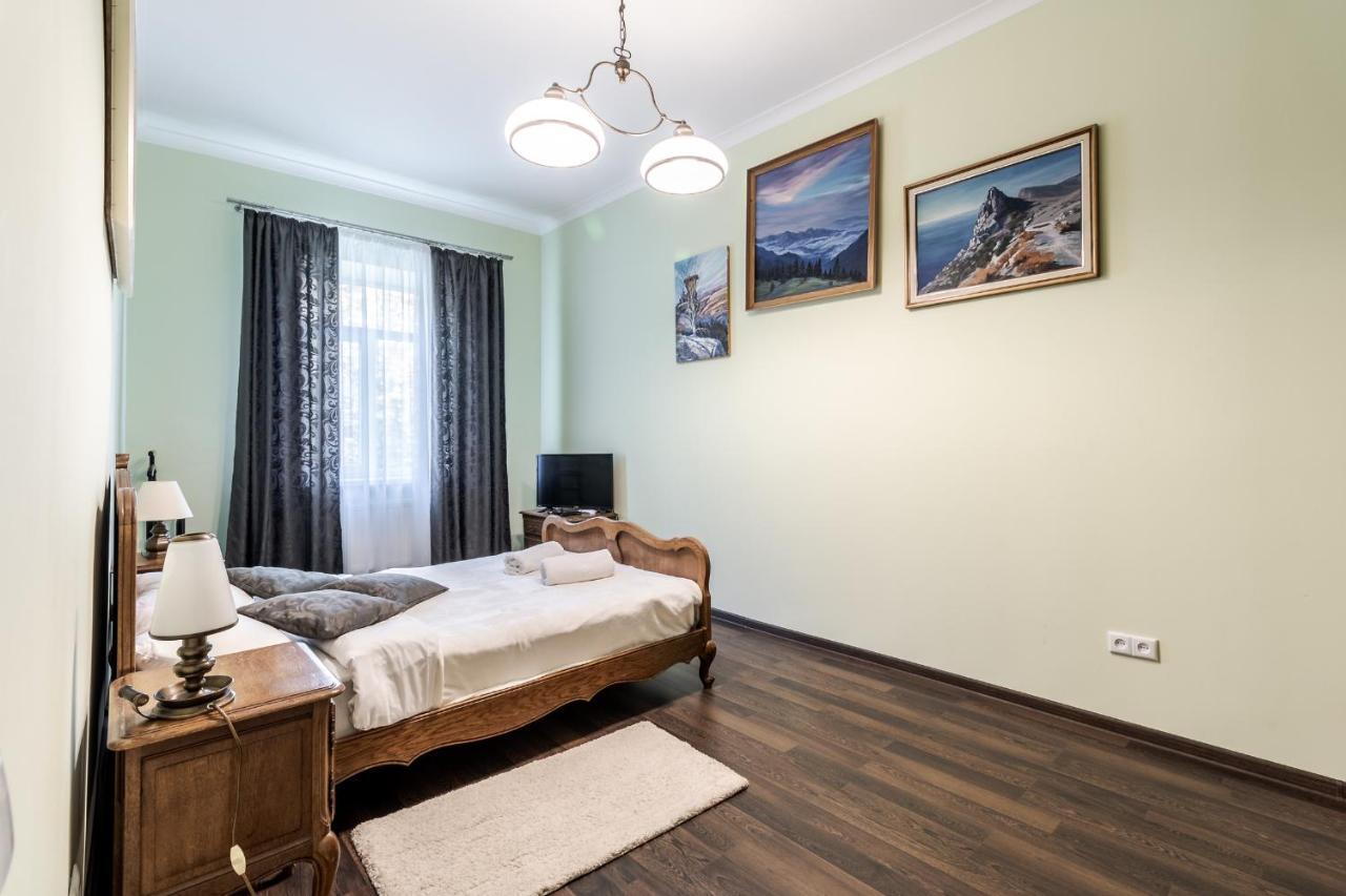 Modern Chaikovskogo Apartment Lviv Kültér fotó