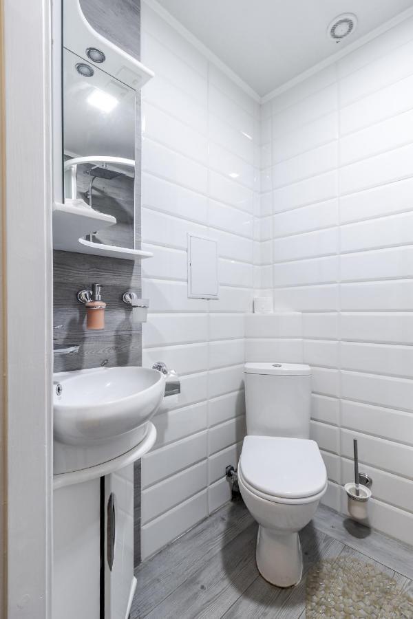 Modern Chaikovskogo Apartment Lviv Kültér fotó
