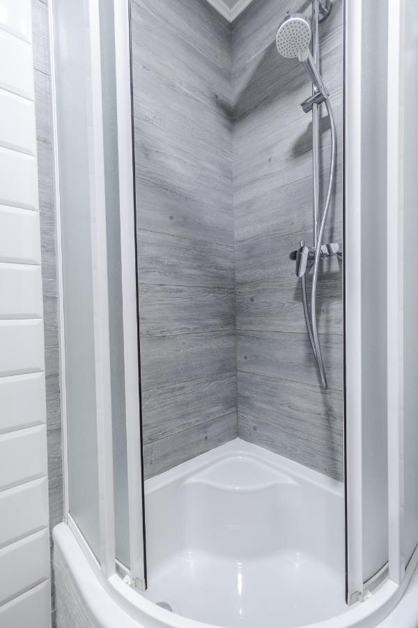 Modern Chaikovskogo Apartment Lviv Kültér fotó